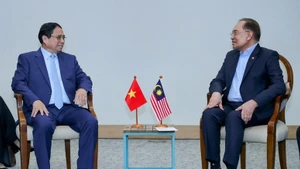 Thủ tướng Chính phủ Phạm Minh Chính đề nghị Malaysia tăng cường hợp tác chuyển đổi số, trong đó có hỗ trợ xây dựng Trung tâm dữ liệu quốc gia kết nối với Trung tâm dữ liệu của ASEAN. (Ảnh: VGP/Nhật Bắc)