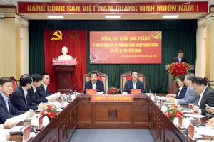  Bộ trưởng Nông nghiệp và Môi trường Trần Đức Thắng làm việc với lãnh đạo tỉnh Tuyên Quang.