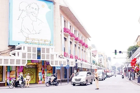 Thiết lập “làn sóng xanh” liên tuyến trên tuyến đường Tràng Tiền-Hàng Khay-Tràng Thi.