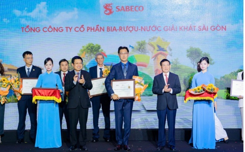 SABECO được vinh danh trong top 10 CSI 2025.