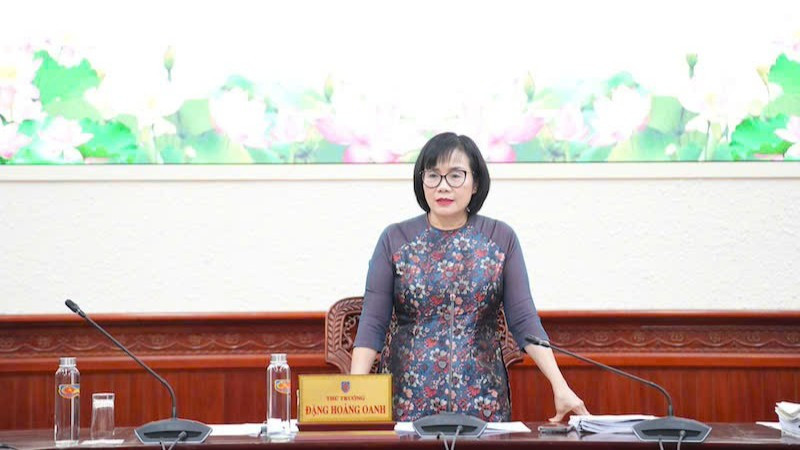 Thứ trưởng Tư pháp Đặng Hoàng Oanh chủ trì thẩm định.