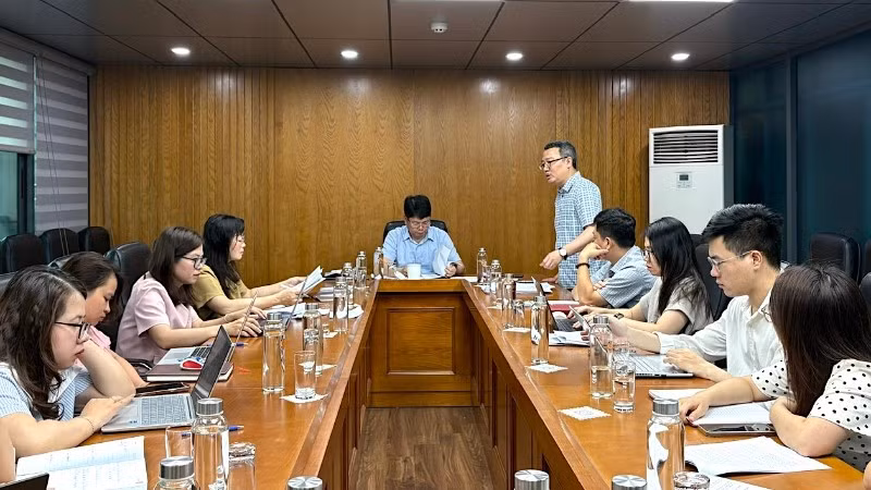 Quang cảnh cuộc làm việc.