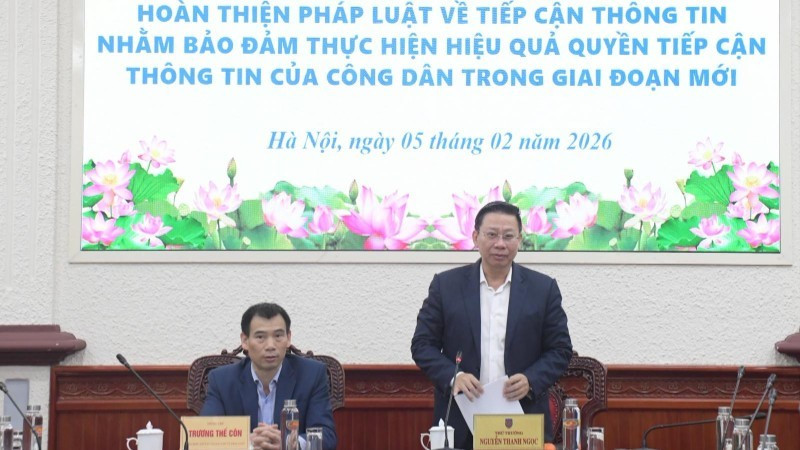 Thứ trưởng Tư pháp Nguyễn Thanh Ngọc chủ trì Hội thảo.