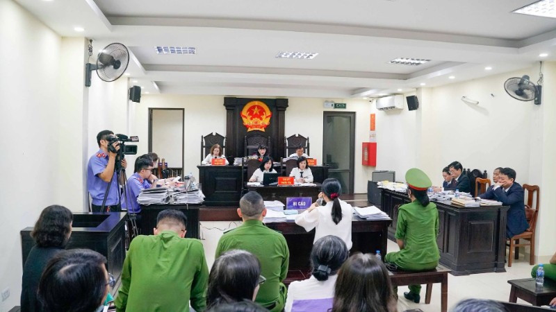 Quang cảnh phiên xử.