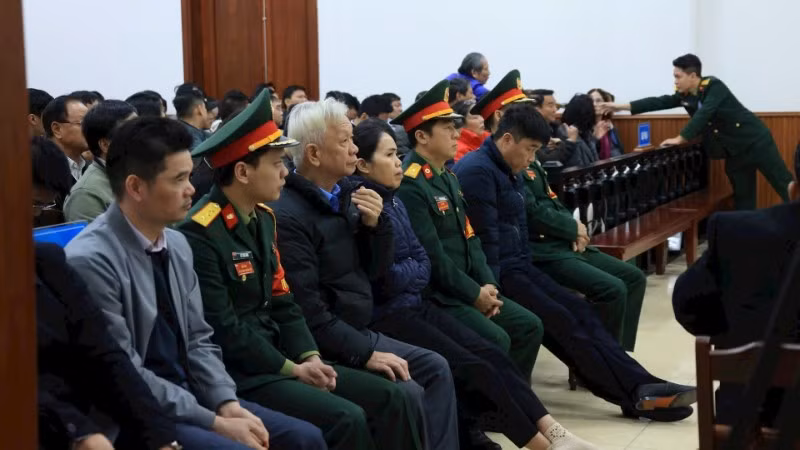 Các bị cáo tại phiên tòa.