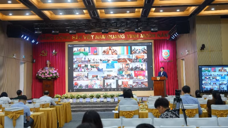 Quang cảnh hội nghị