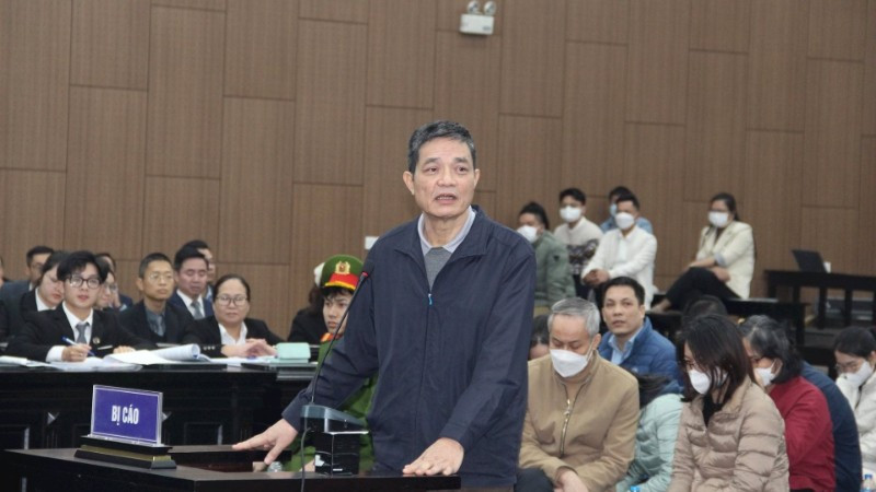 Cựu Cục trưởng Cục An toàn thực phẩm, Bộ Y tế tại phiên tòa sơ thẩm.