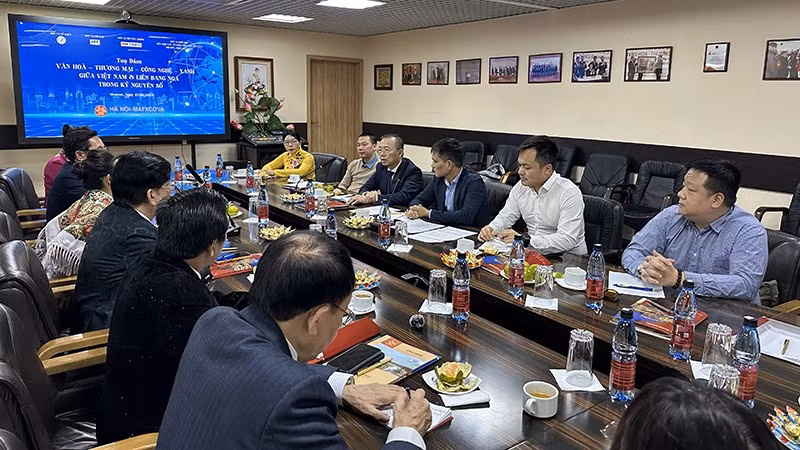 Tọa đàm diễn ra tại Tổ hợp đa chức năng Hà Nội-Moskva.