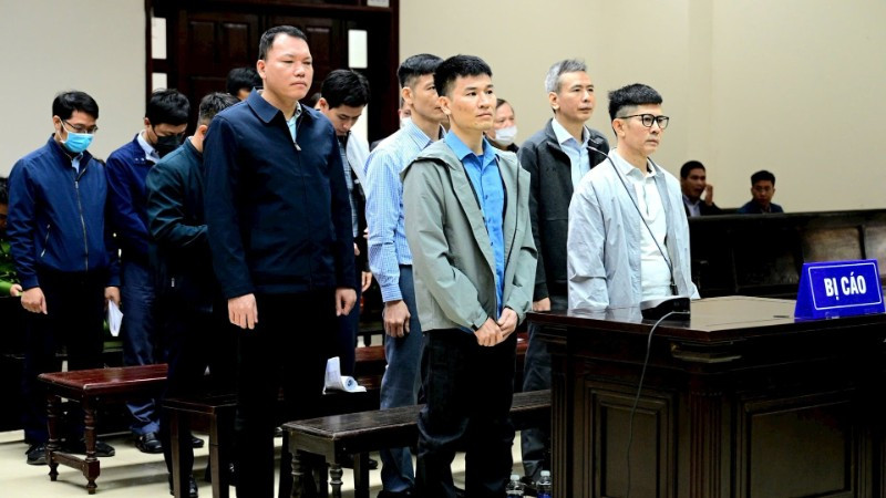 Các bị cáo tại phiên phúc thẩm.