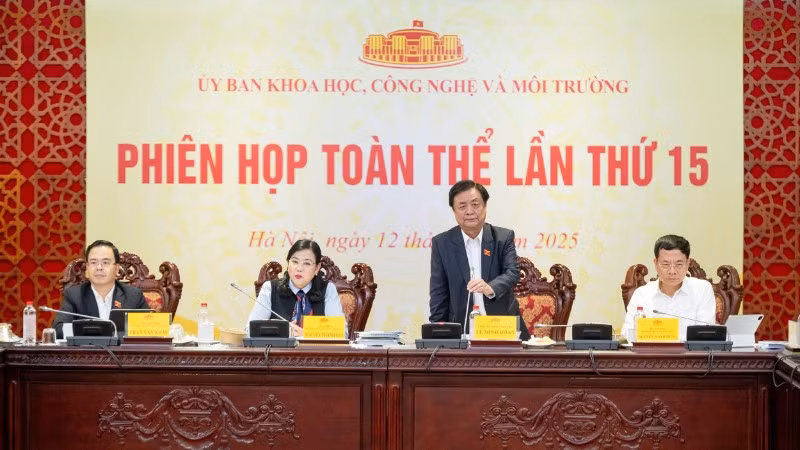Phiên họp toàn thể lần thứ 15 của Ủy ban Khoa học, Công nghệ và Môi trường của Quốc hội