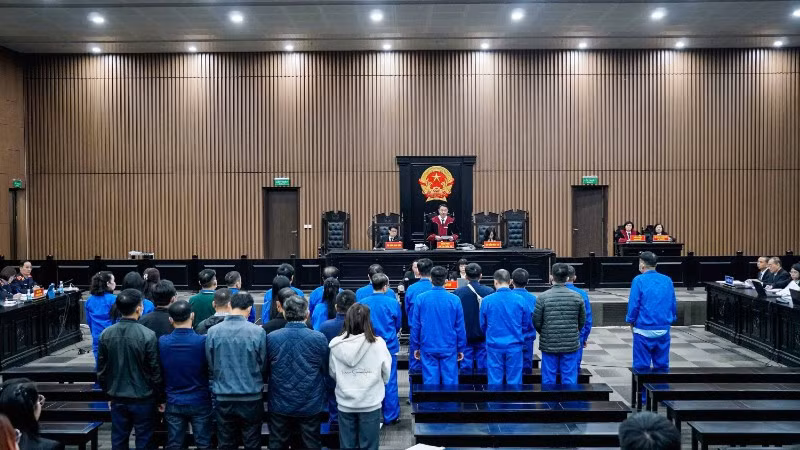 Hội đồng xét xử tuyên án sơ thẩm.