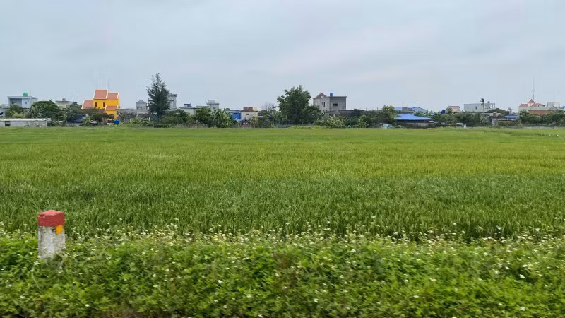 Có chính sách tạm cư phù hợp bảo đảm quyền lợi người dân bị thu hồi đất.