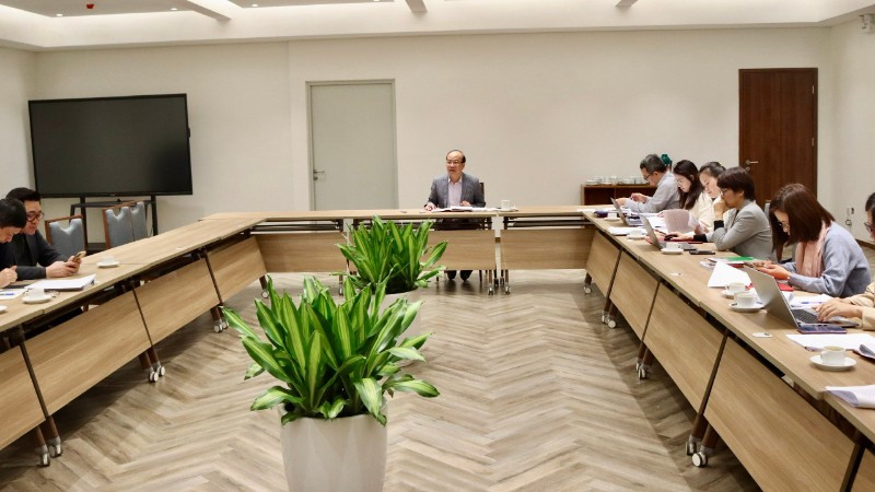 Quang cảnh buổi làm việc.