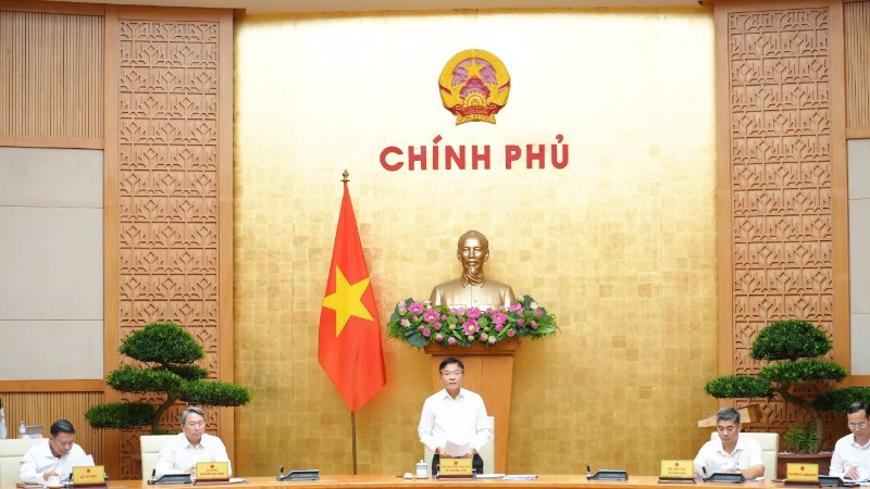 Phó Thủ tướng Lê Thành Long chủ trì phiên họp.