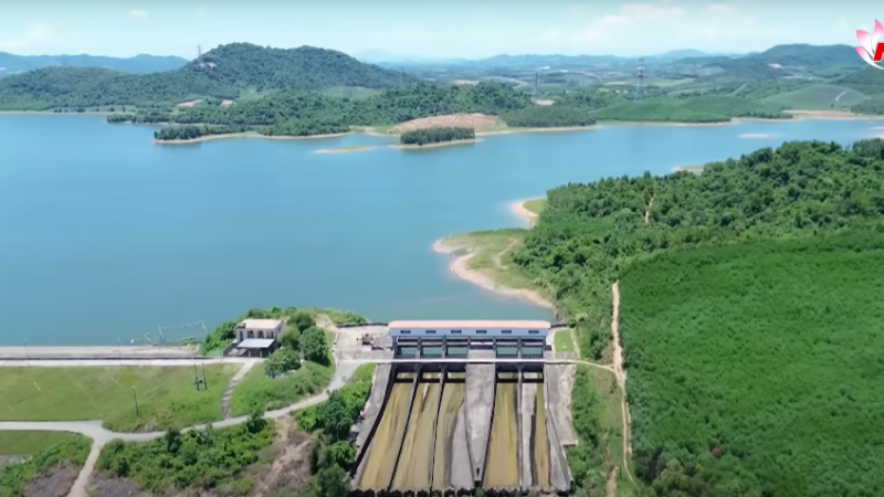 Nghệ An tăng tốc hoàn thiện hệ thống cấp nước sinh hoạt: Bảo đảm chuẩn nước sạch trong xây dựng nông thôn mới.