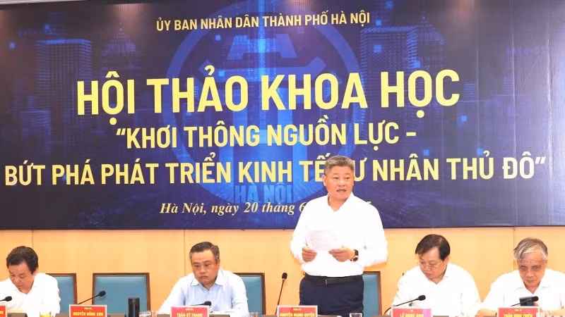 Quang cảnh buổi hội thảo.