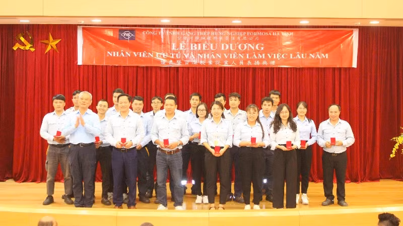 FHS thường xuyên chăm lo, biểu dương và tri ân người lao động gắn bó với công ty.