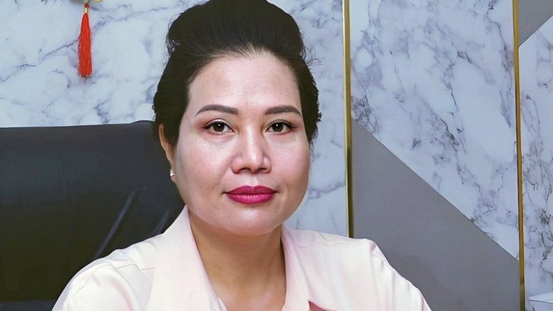 Bị can Lê Thúy Hằng, cựu Tổng Giám đốc Công ty Trách nhiệm hữu hạn Một thành viên Vàng bạc đá quý Sài Gòn-SJC) trước khi bị bắt 