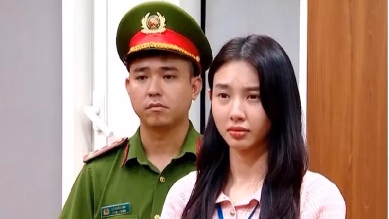 Bị can Nguyễn Thúc Thùy Tiên.