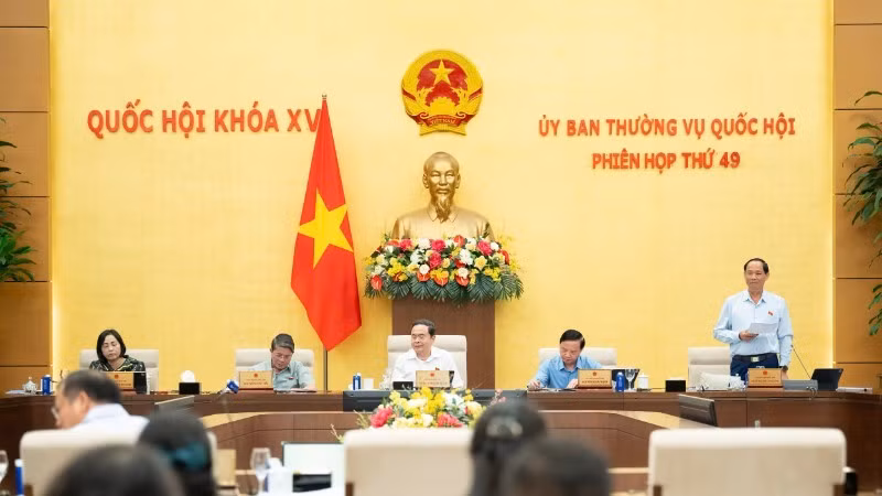 Phiên họp thứ 49 của Ủy ban Thường vụ Quốc hội. (Ảnh: quochoi.vn)