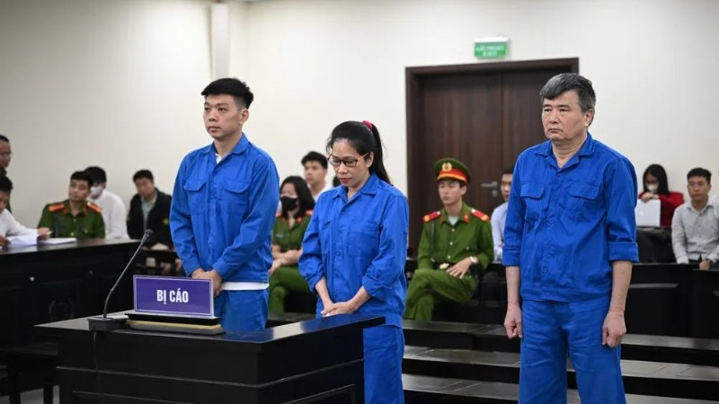 Các bị cáo tại phiên tòa sơ thẩm vào tháng 5/2025.