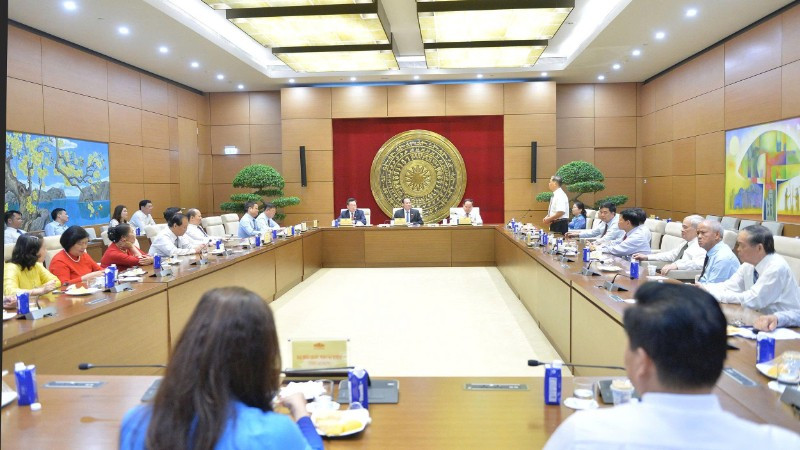 Toàn cảnh cuộc gặp mặt.
