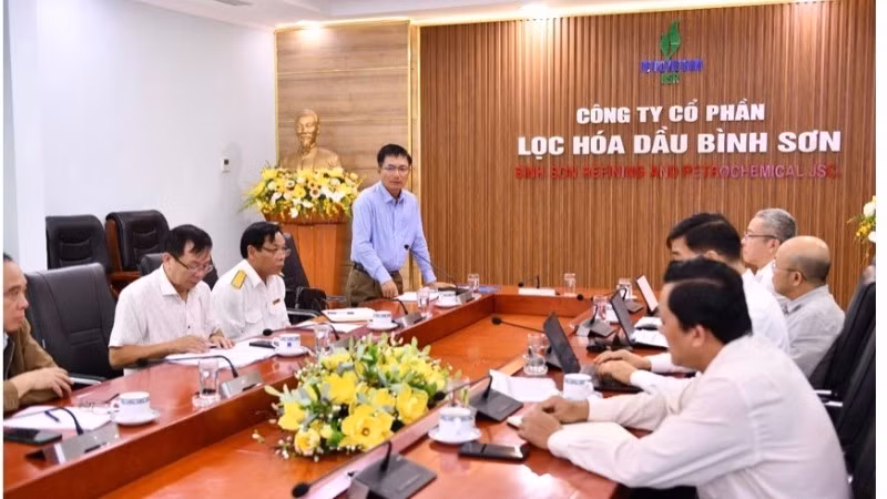 Ủy ban nhân dân tỉnh Quảng Ngãi làm việc với BSR thúc đẩy sản xuất kinh doanh, tăng thu ngân sách cho tỉnh.