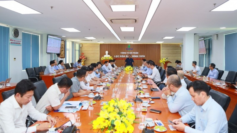 Toàn cảnh buổi làm việc của Bí thư Tỉnh ủy Quảng Ngãi Hồ Văn Niên với BSR.