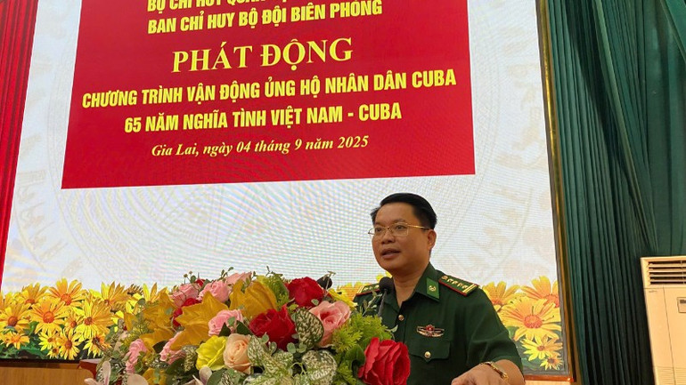 Đại tá Đoàn Ngọc Báu, Bí thư Đảng ủy, Chính ủy Bộ Chỉ huy Bộ đội Biên phòng tỉnh Gia Lai phát biểu tại buổi lễ. z6975091336923-a554d21f8b33c51e840975ccd68b0b47-4296.jpg