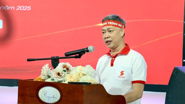 Phó Giáo sư, Tiến sĩ Nguyễn Quang Tùng, Phó Viện trưởng Viện Huyết học và Truyền máu Trung ương phát biểu tại buổi lễ. z6698193614834-0aaa02c07a65c608565f108927345675.jpg