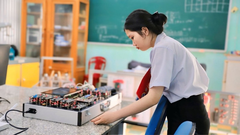 Trường áp dụng nhiều chính sách ưu đãi dành riêng cho sinh viên theo học các ngành trên. anh-56.jpg