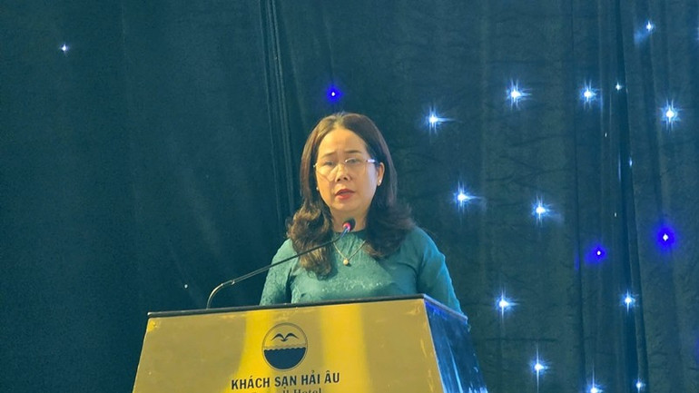 Giám đốc Sở Văn hóa, Thể thao và Du lịch Gia Lai Đỗ Thị Diệu Hạnh phát biểu tại buổi lễ. z6787047524383-b44713f51ed04d7d838cf5e976b123a5.jpg