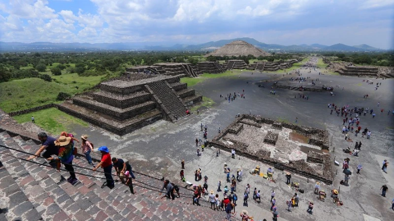 Xả súng tại Teotihuacán, Mexico: 15 người ngã từ kim tự tháp, một người Canada thiệt mạng