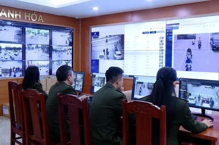 Công an Thanh Hóa giám sát giao thông qua hệ thống camera.