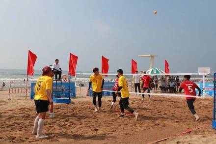 Khởi tranh giải Vô địch cầu mây bãi biển quốc gia năm 2025.