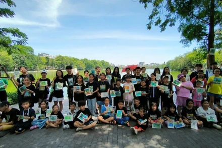 Các tác phẩm tại triển lãm " Bé vẽ Hà Nội 2025".