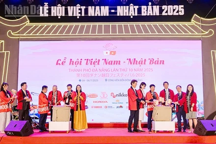 Ngoại giao văn hóa góp phần quảng bá, phát huy giá trị bản sắc con người thành phố.