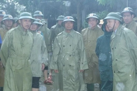 Bí thư Tỉnh ủy Thanh Hóa kiểm tra công tác phòng, chống bão lũ.
