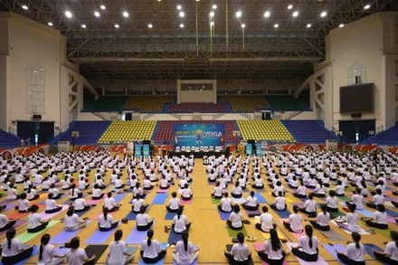 Chuẩn hóa đội ngũ huấn luyện viên Yoga thông qua tập huấn