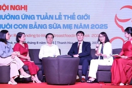 Tọa đàm về hỗ trợ và thúc đẩy nuôi con bằng sữa mẹ.