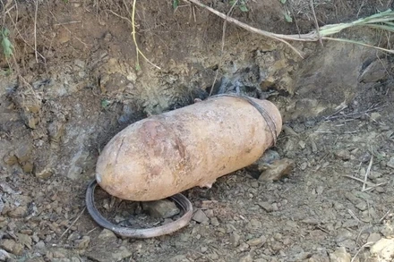 Quả bom nặng gần 300kg sót lại sau chiến tranh.