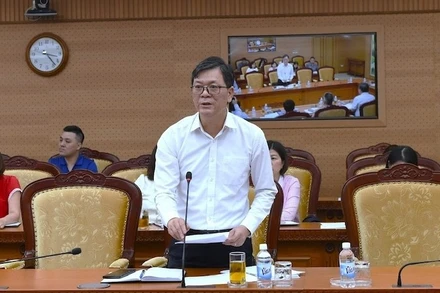 Ông Nguyễn Mạnh Cường, Phó Giám đốc Kho bạc Nhà nước phát biểu tại Hội nghị Hướng dẫn triển khai các công việc liên quan đến lĩnh vực tài chính, ngân sách khi tổ chức chính quyền địa phương hai cấp.