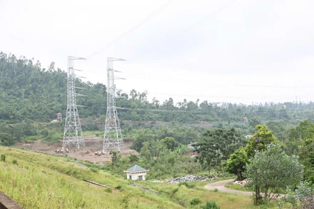 Đường dây 500kV Lào Cai-Vĩnh Yên.