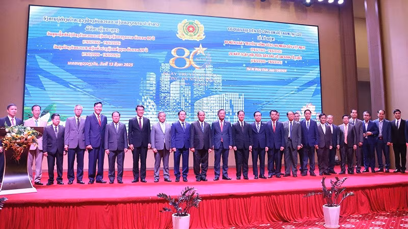 Các đại biểu tại Lễ kỷ niệm. (Ảnh: HẢI TIẾN)