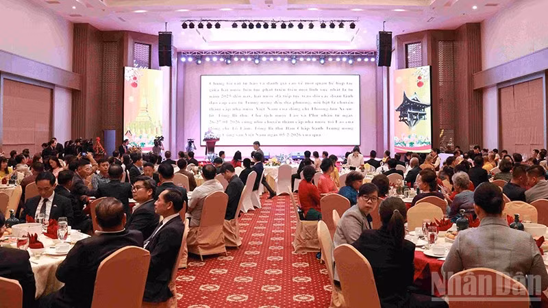 Khung cảnh buổi tiệc. (Ảnh: DUY TOÀN)