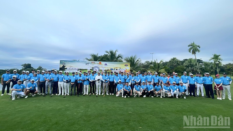 Các vận động viên tham dự giải golf Ambassador Cup 2025. (Ảnh: DUY TOÀN)