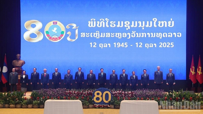 Lãnh đạo Đảng, Nhà nước Lào tại lễ kỷ niệm 80 năm Ngày truyền thống ngành Ngoại giao Lào. (Ảnh: DUY TOÀN)