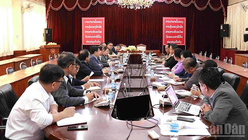 Quang cảnh buổi hội đàm giữa Bộ Văn hóa, Thể thao và Du lịch Việt Nam với Bộ Văn hóa và Du lịch Lào, chiều 28/12. (Ảnh: DUY TOÀN)