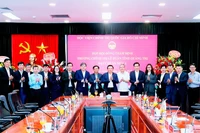 Ủy viên Bộ Chính trị, Giám đốc Học viện Chính trị quốc gia Hồ Chí Minh, Chủ tịch Hội đồng Lý luận Trung ương Nguyễn Xuân Thắng, Chủ tịch Hội đồng thẩm định tại Phiên họp thẩm định Trường Chính trị Lê Duẩn đạt chuẩn mức 1.