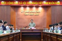 Thủ tướng Phạm Minh Chính họp trực tuyến với các bộ, ngành và bốn tỉnh để chỉ đạo công tác khắc phục hậu quả bão lũ, ổn định đời sống nhân dân, khôi phục sản xuất, kinh doanh. (Ảnh: VGP/Nhật Bắc)